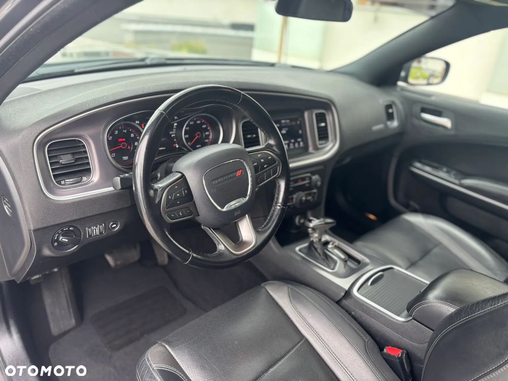 Dodge Charger 3.6 GT - 9