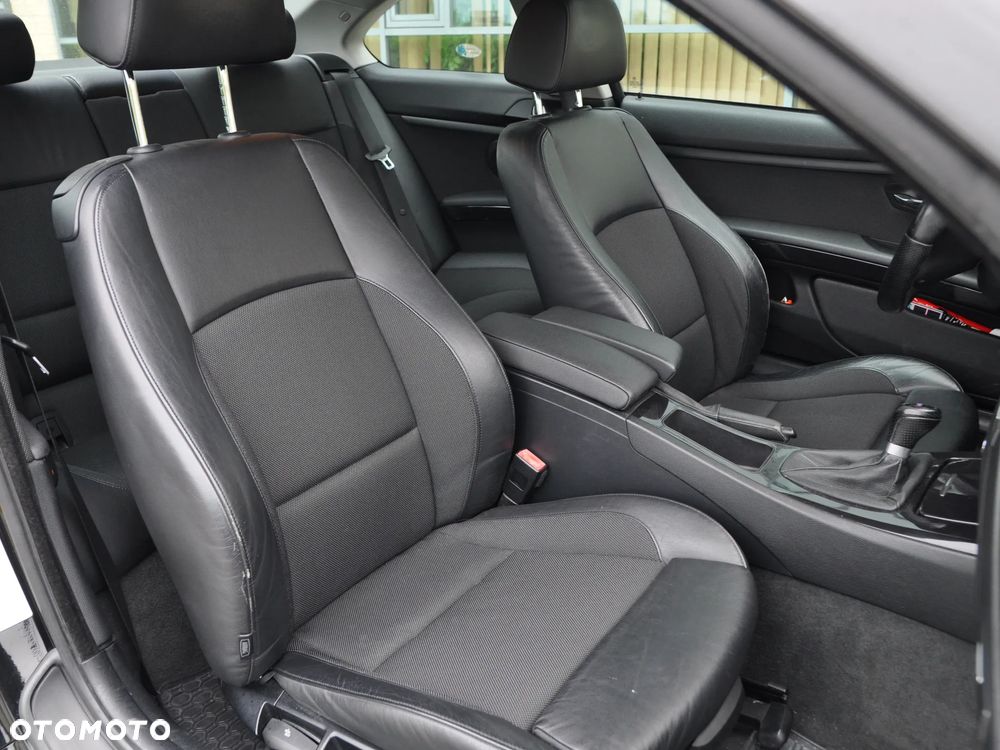 BMW Seria 3 320d - 5