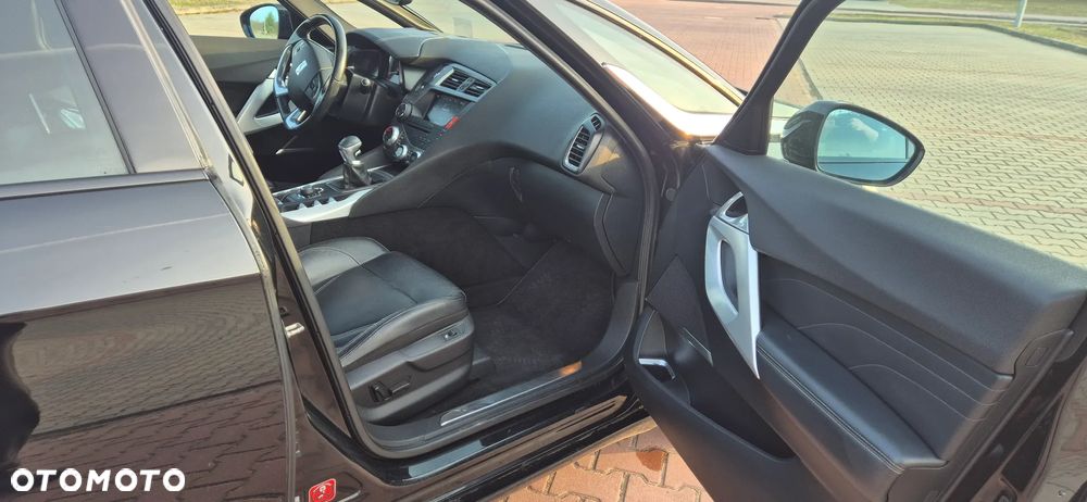 Citroën DS5 HDi 165 SportChic - 9