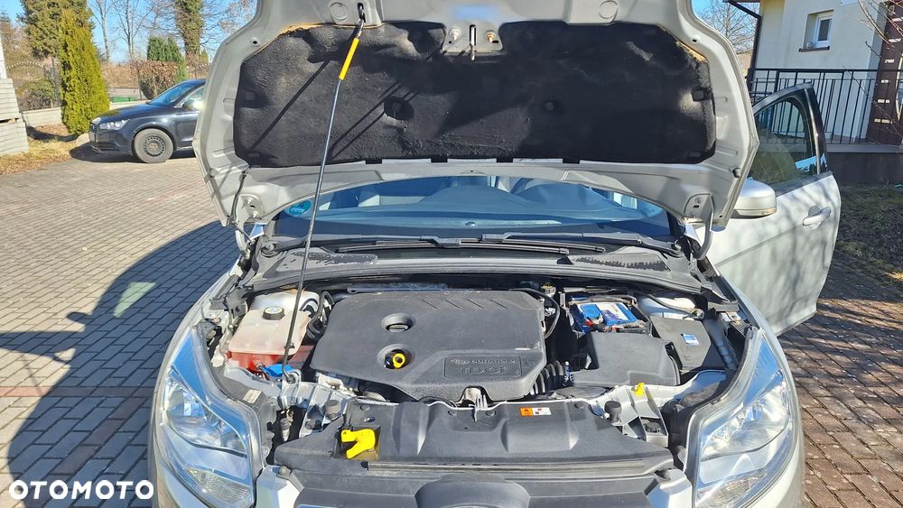 Ford Focus 1.6 TDCi DPF Titanium - 11