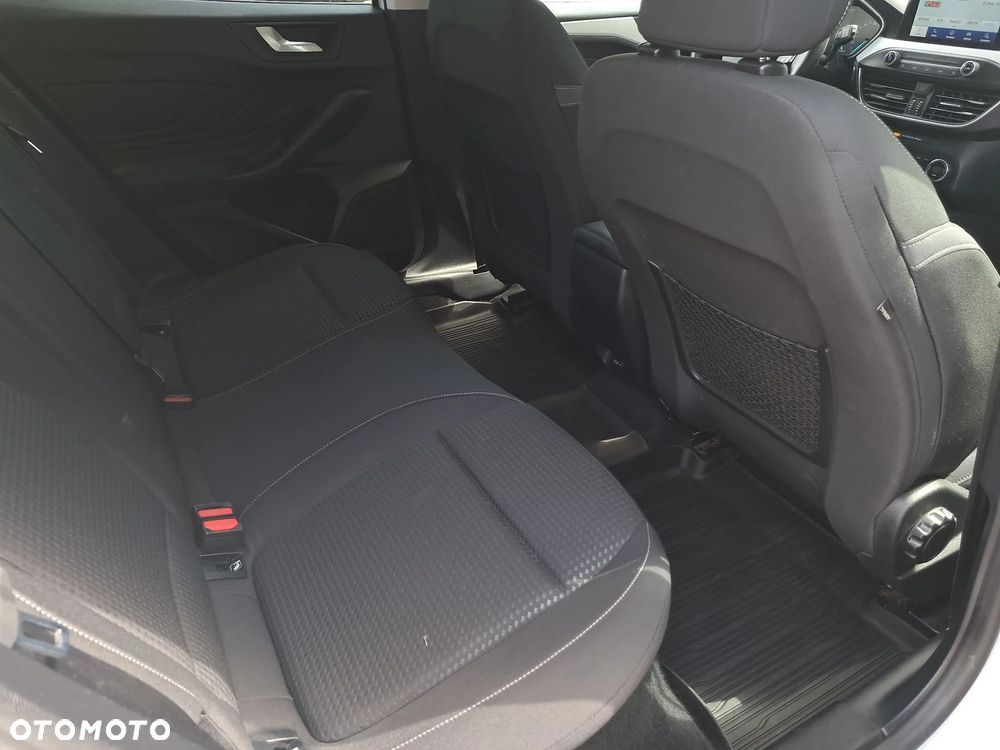 Ford Focus 1.0 EcoBoost Titanium Business - 20