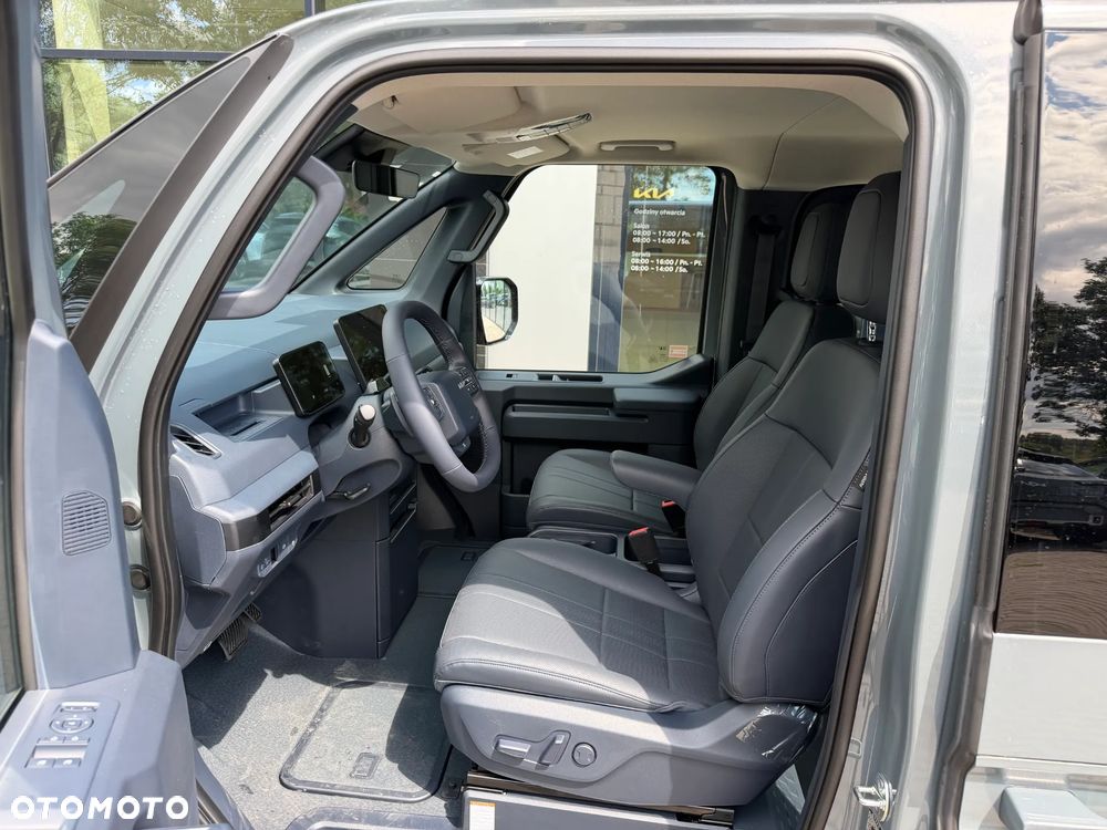 Kia PV5 - 8