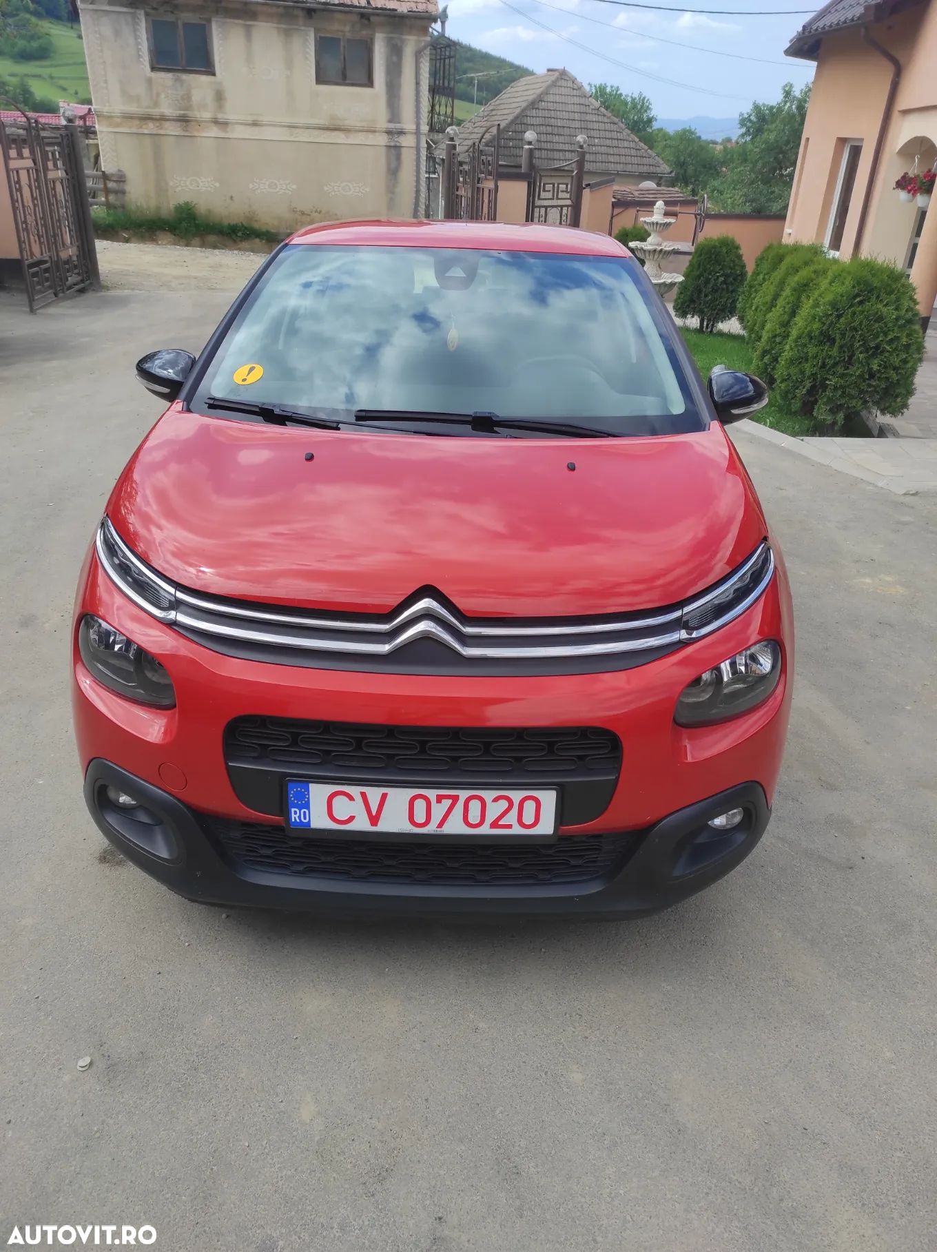 Citroën C3 Pure Tech 110 S&S EAT6 SHINE - 1