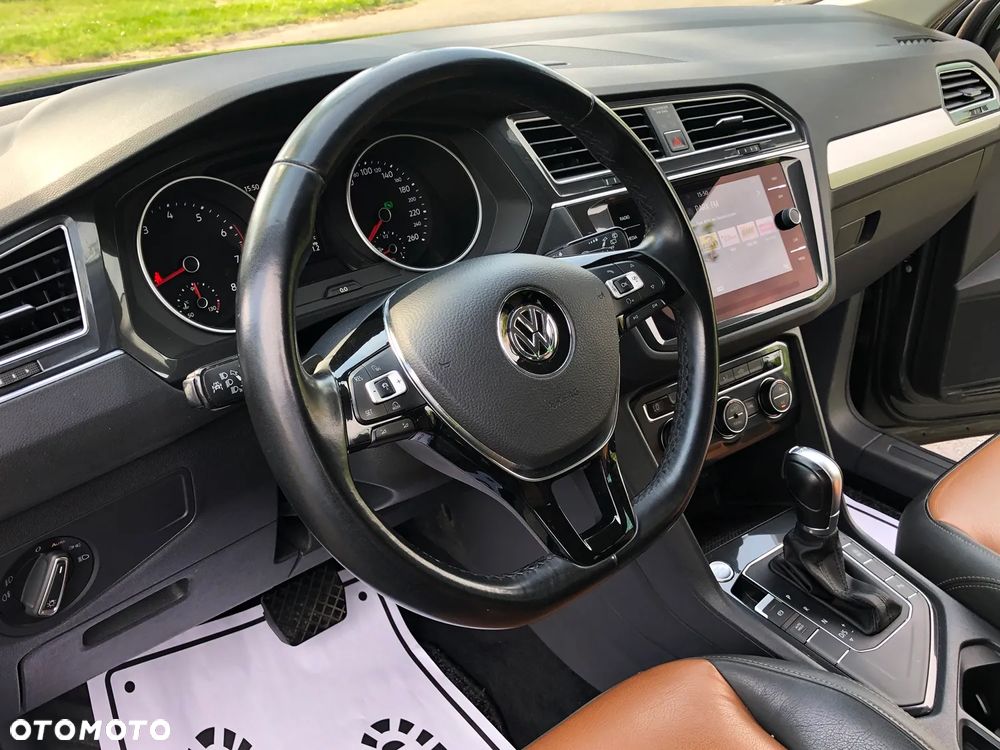 Volkswagen Tiguan - 12