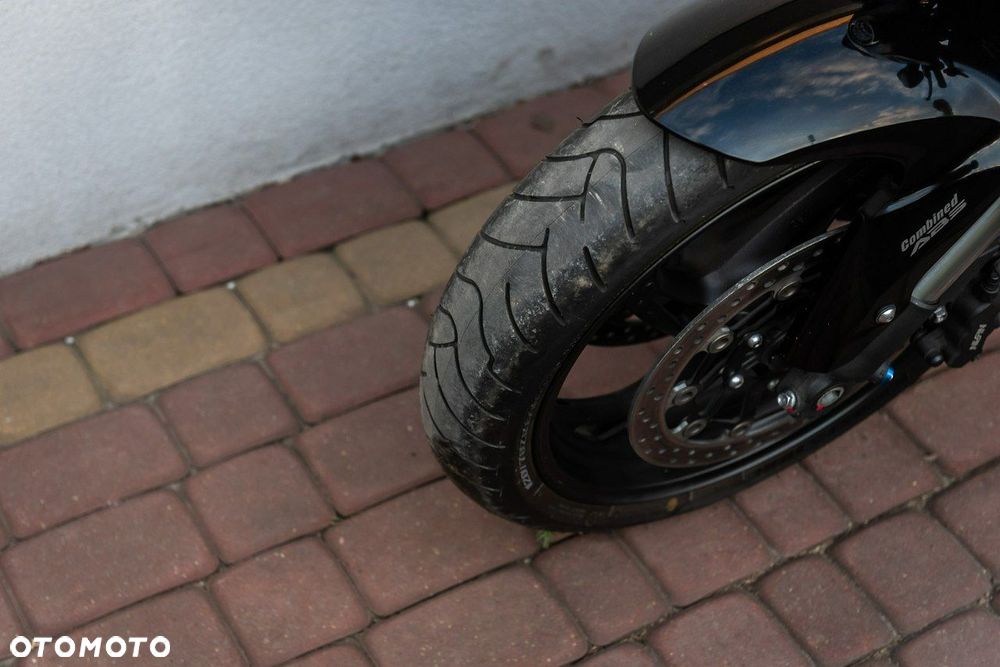 Honda CB - 8