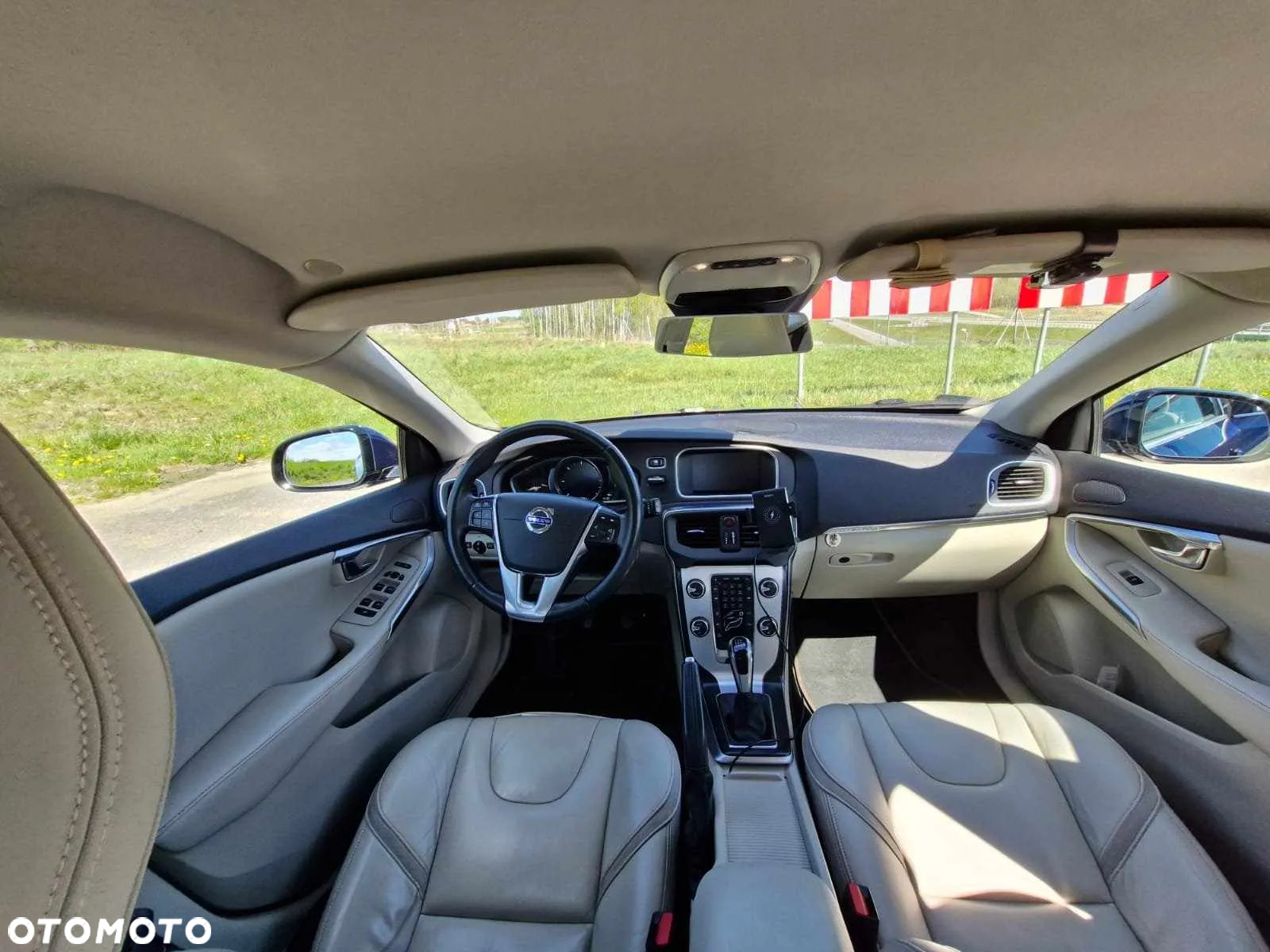 Volvo V40 D3 Drive-E Ocean Race - 17