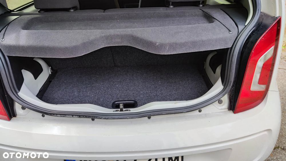 Volkswagen up! 1.0 move - 19