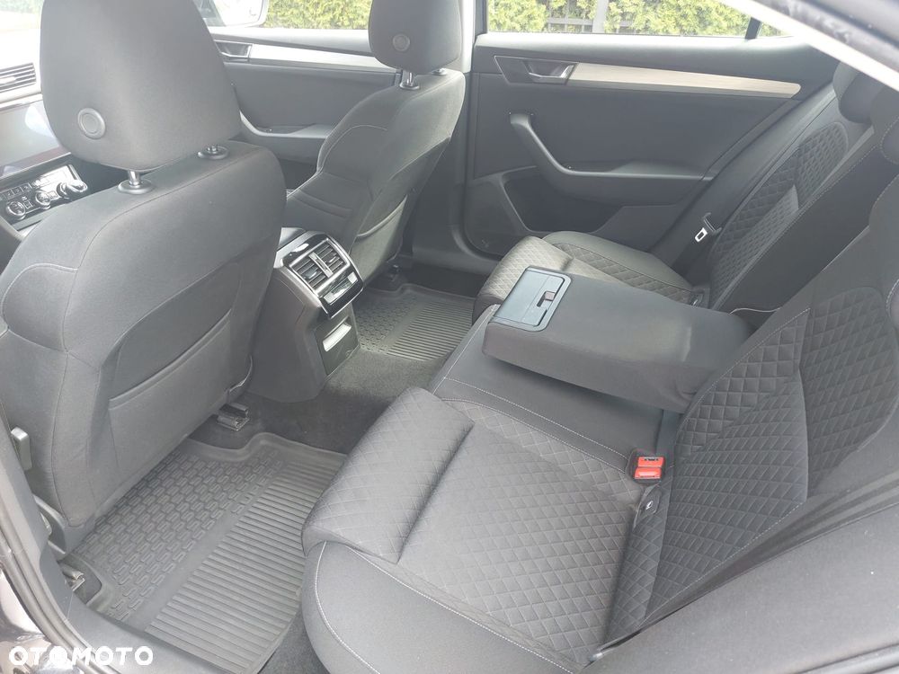 Skoda Superb 1.5 TSI ACT Ambition - 8