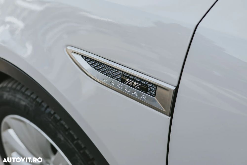 Jaguar E-Pace D180 AWD R-Dynamic SE - 7