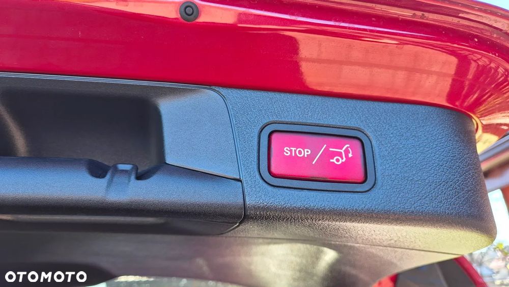 Mercedes-Benz Klasa B 180 Progressive 7G-DCT - 36