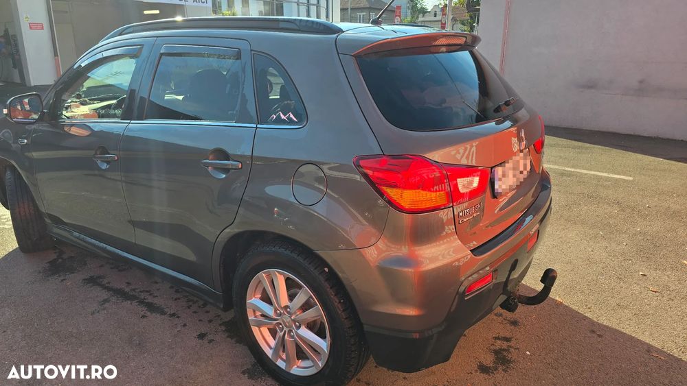 Mitsubishi ASX - 4