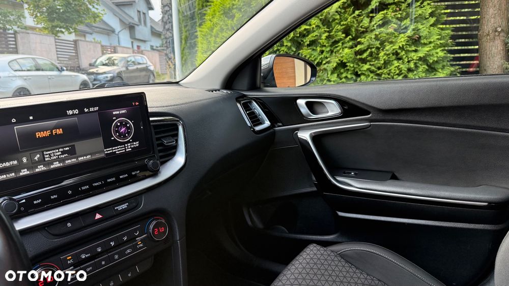 Kia Ceed 1.6 CRDi Eco-Dynamics+ (48V Mild-Hybrid) DCT7 Spirit - 31