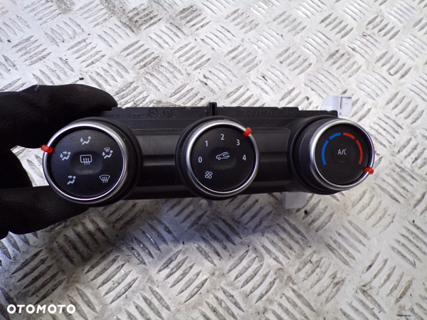 PANEL KLIMATYZACJI RENAULT CLIO V 275004350R