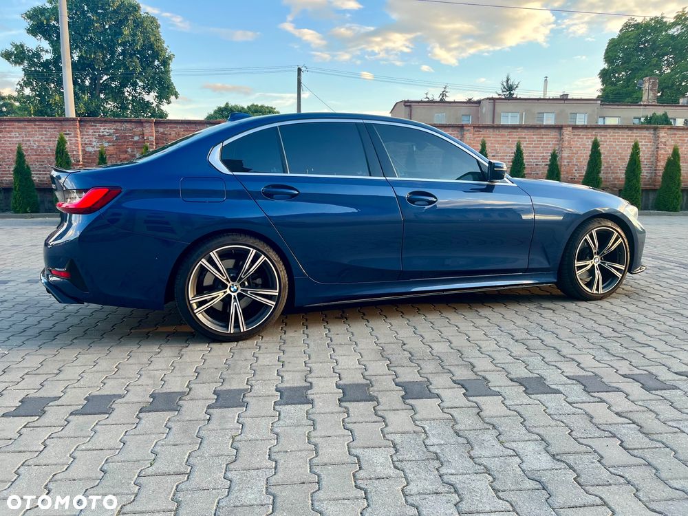 BMW Seria 3 330i Sport Line - 5