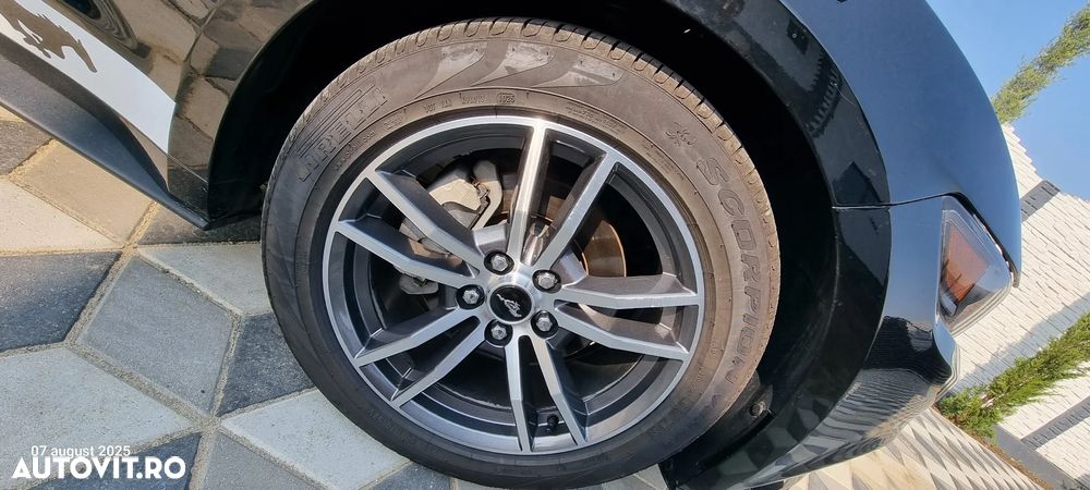 Ford Mustang 2.3 Eco Boost Aut. - 3
