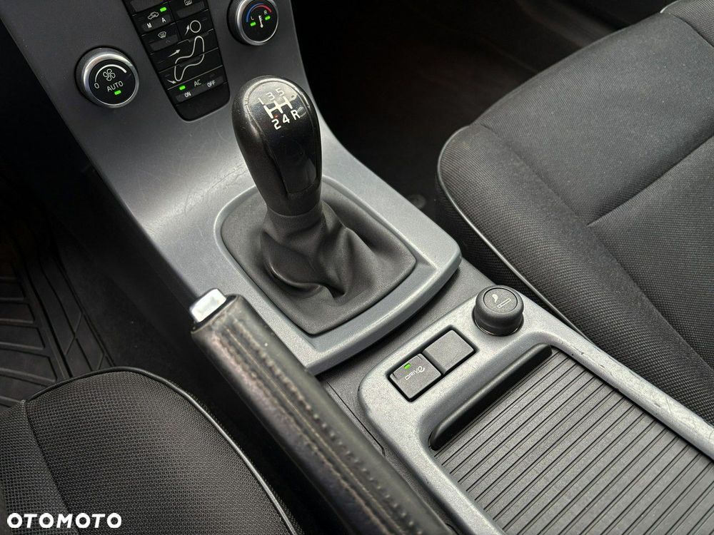 Volvo S40 1.6D DRIVe Kinetic Start-Stop - 17