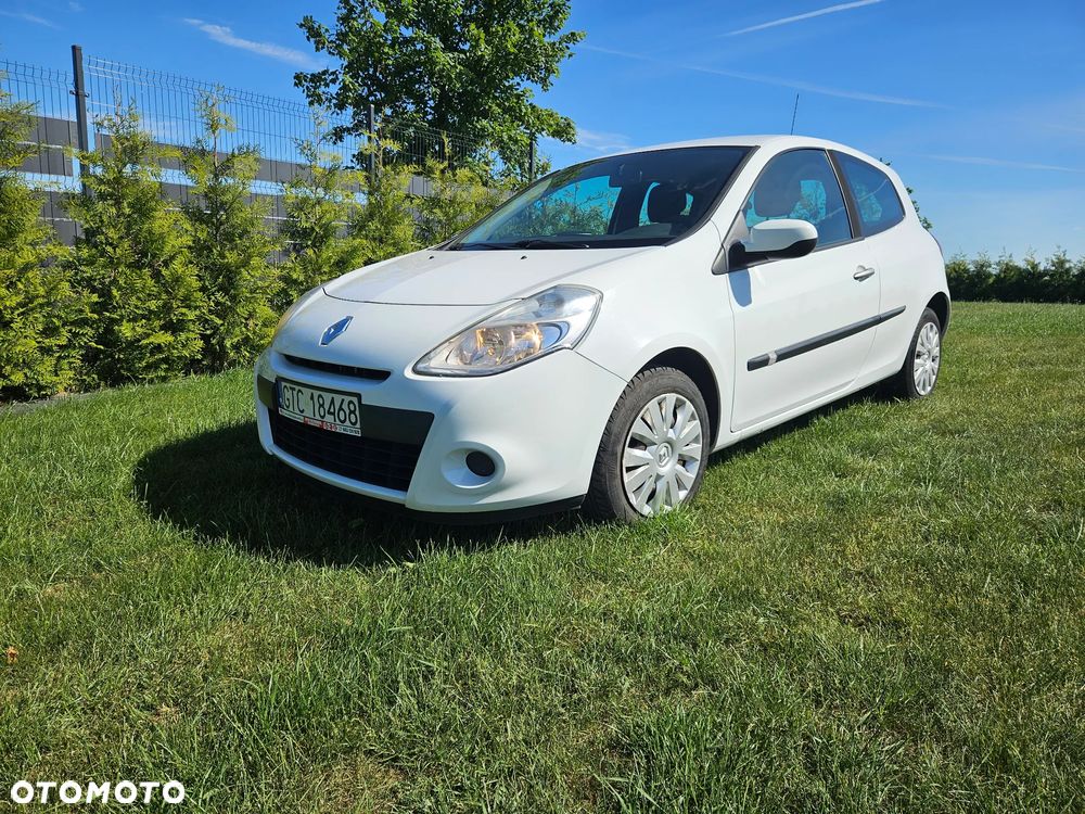 Renault Clio 1.2 16V 75 Yahoo - 1
