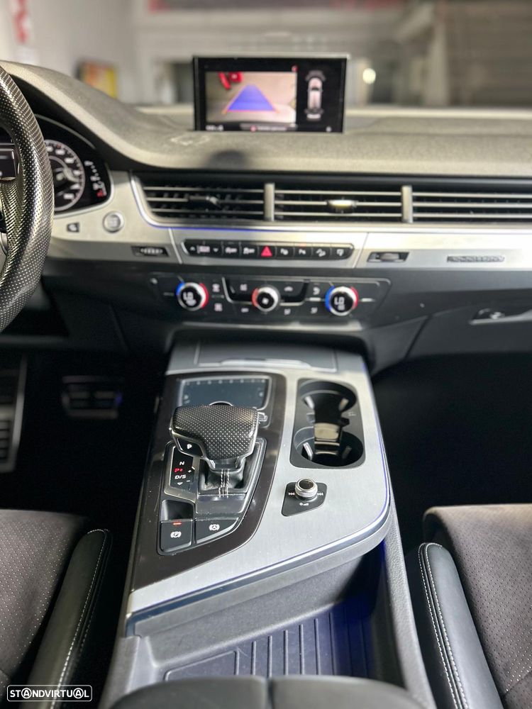 Audi Q7 3.0 TDI quattro S-line Tiptronic 7L - 12