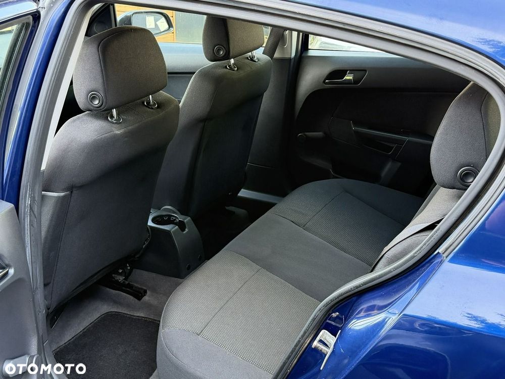Opel Astra - 14