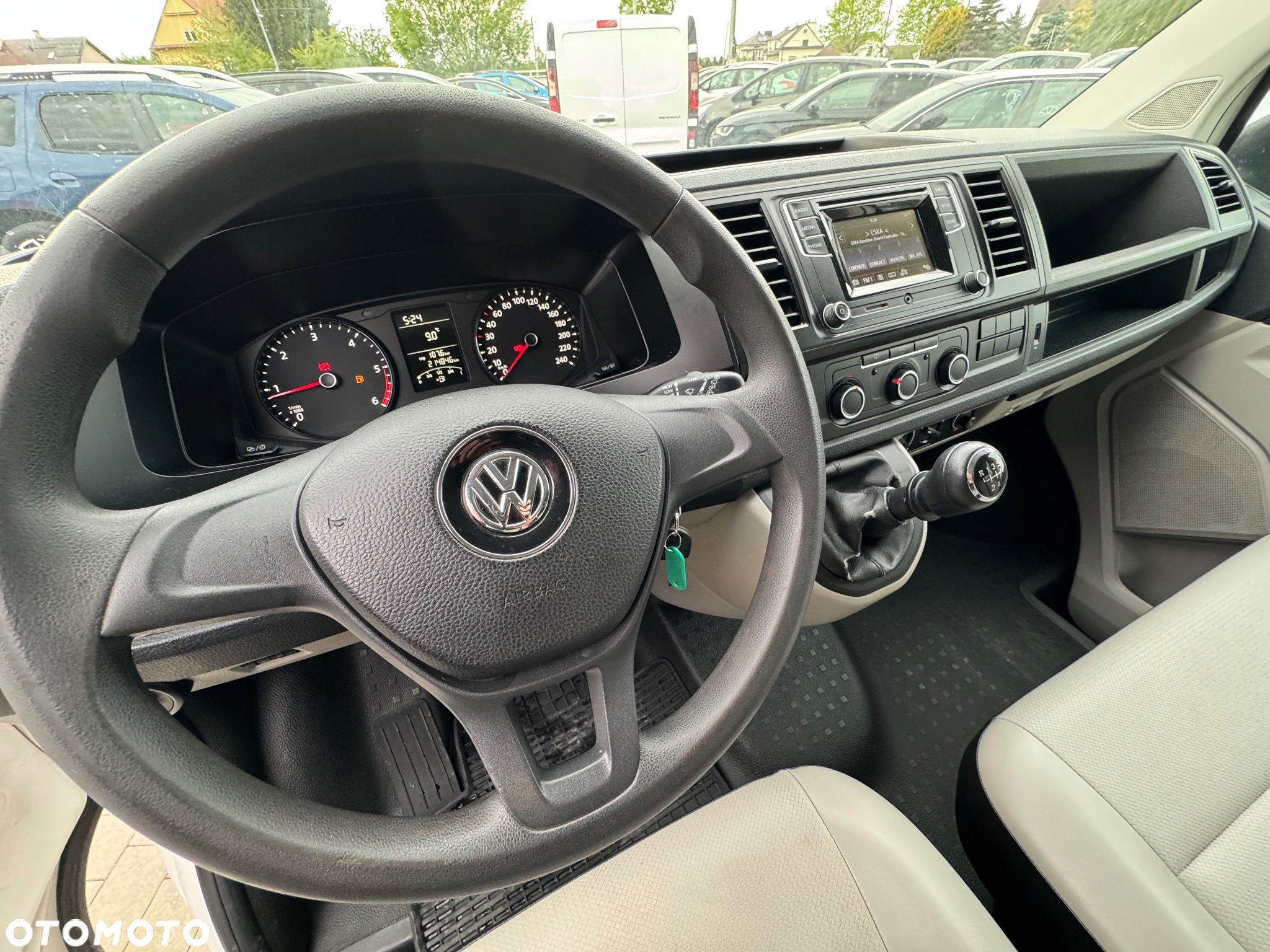 Volkswagen Transporter - 23