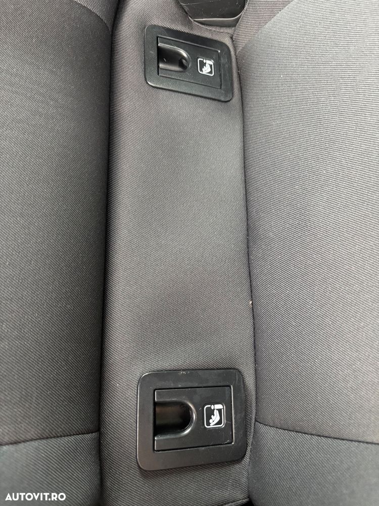 Toyota Corolla - 22