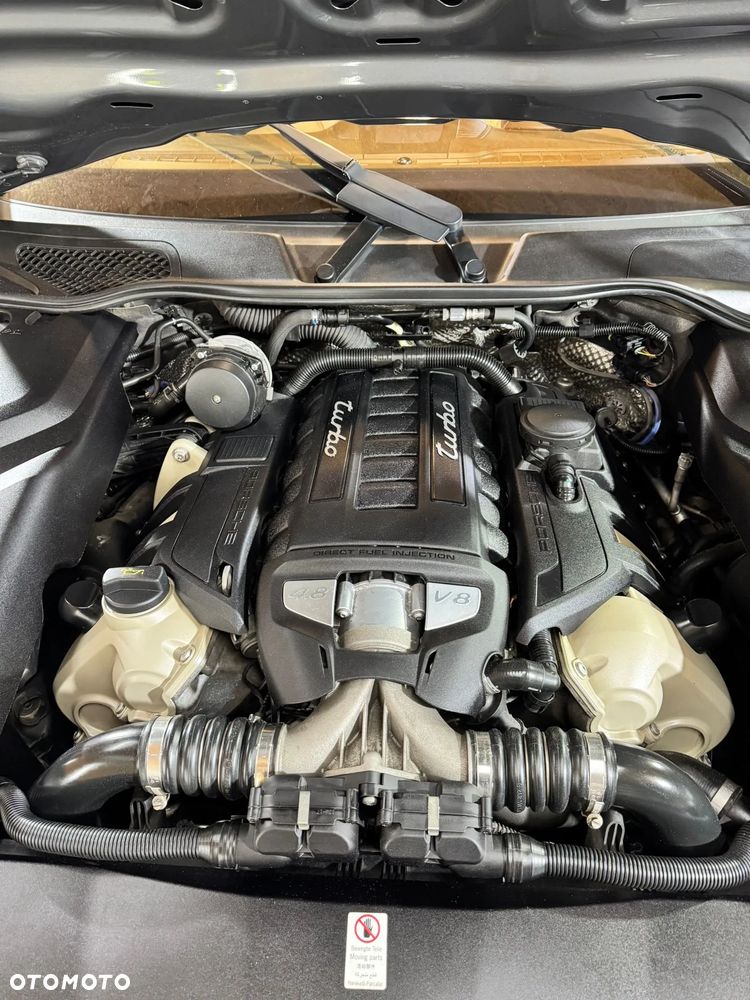 Porsche Cayenne - 6