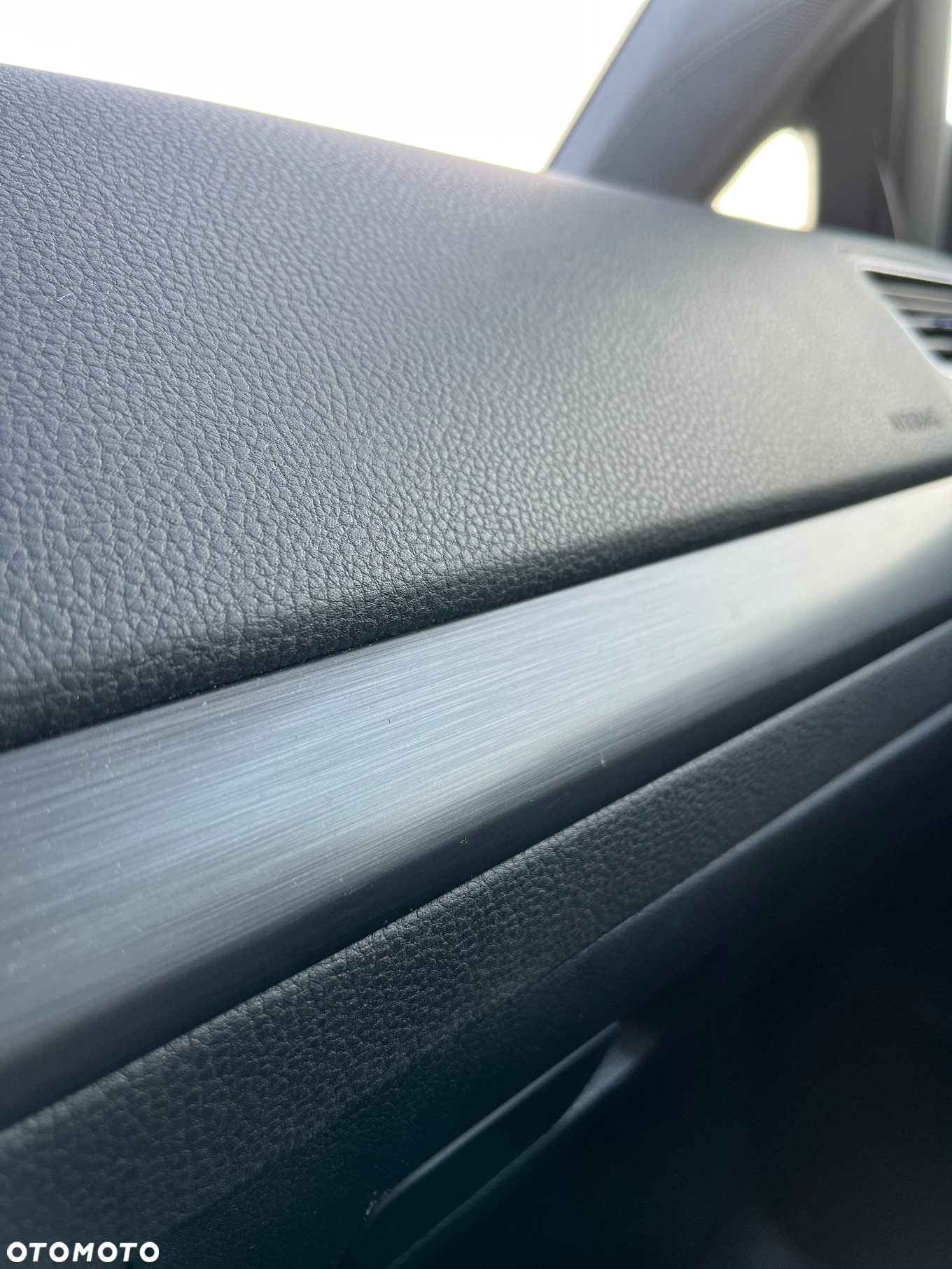 Volkswagen Golf e-Golf - 29