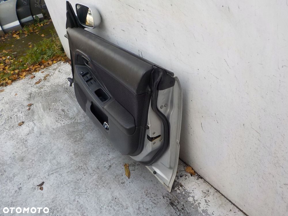 518 SUBARU IMPREZA II GD DRZWI PRAWE PRZÓD - 3