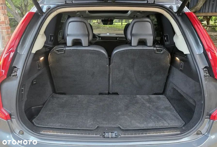 Volvo XC 90 - 5