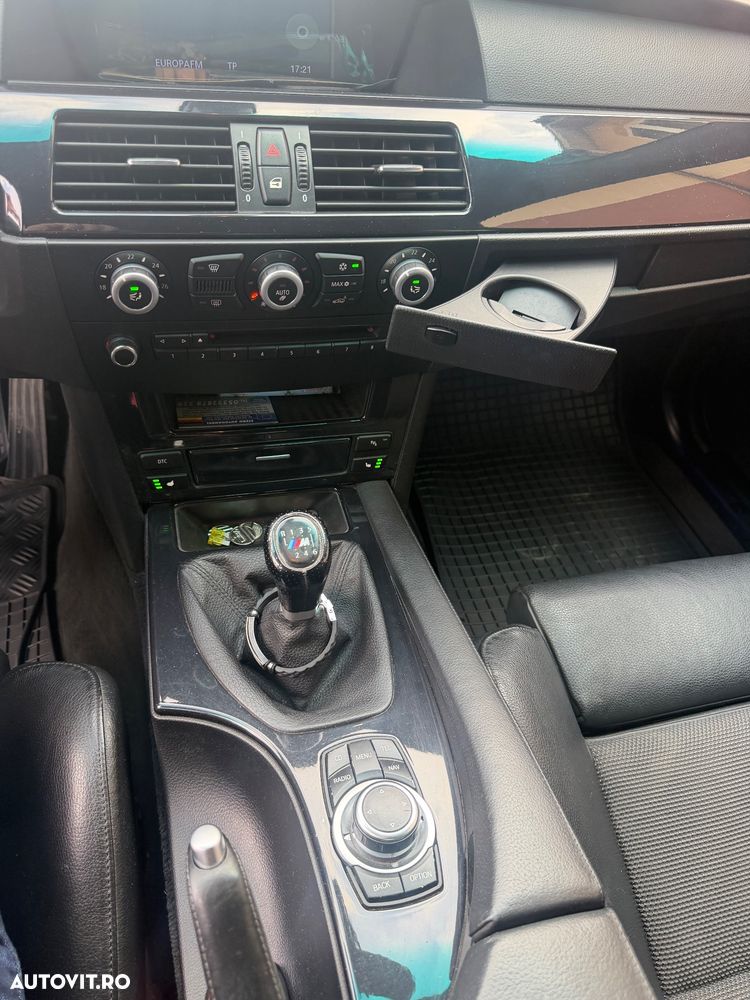 BMW Seria 5 520d - 17