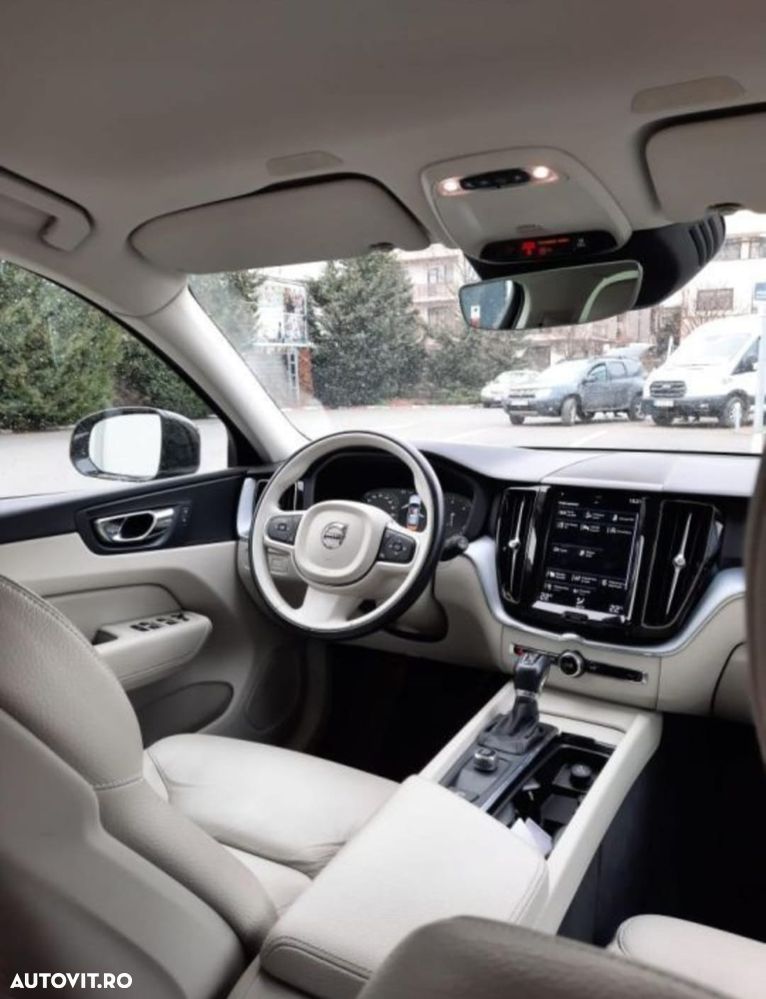 Volvo XC 60 D4 AWD Geartronic Momentum - 2