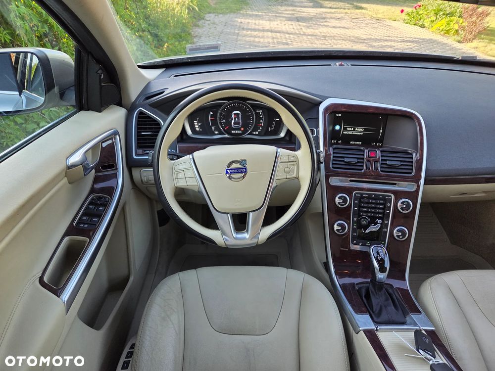 Volvo XC 60 T5 AWD Summum - 9