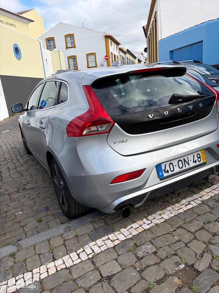 Volvo V40 1.6 D2 R-Design - 9