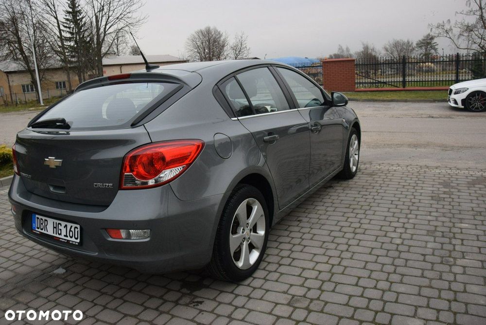 Chevrolet Cruze - 15