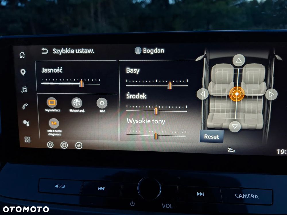 Nissan Qashqai 1.3 DIG-T mHEV N-Connecta - 17