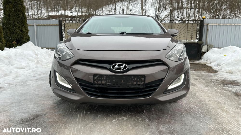 Hyundai i30 i30cw 1.6 CRDi Style - 3