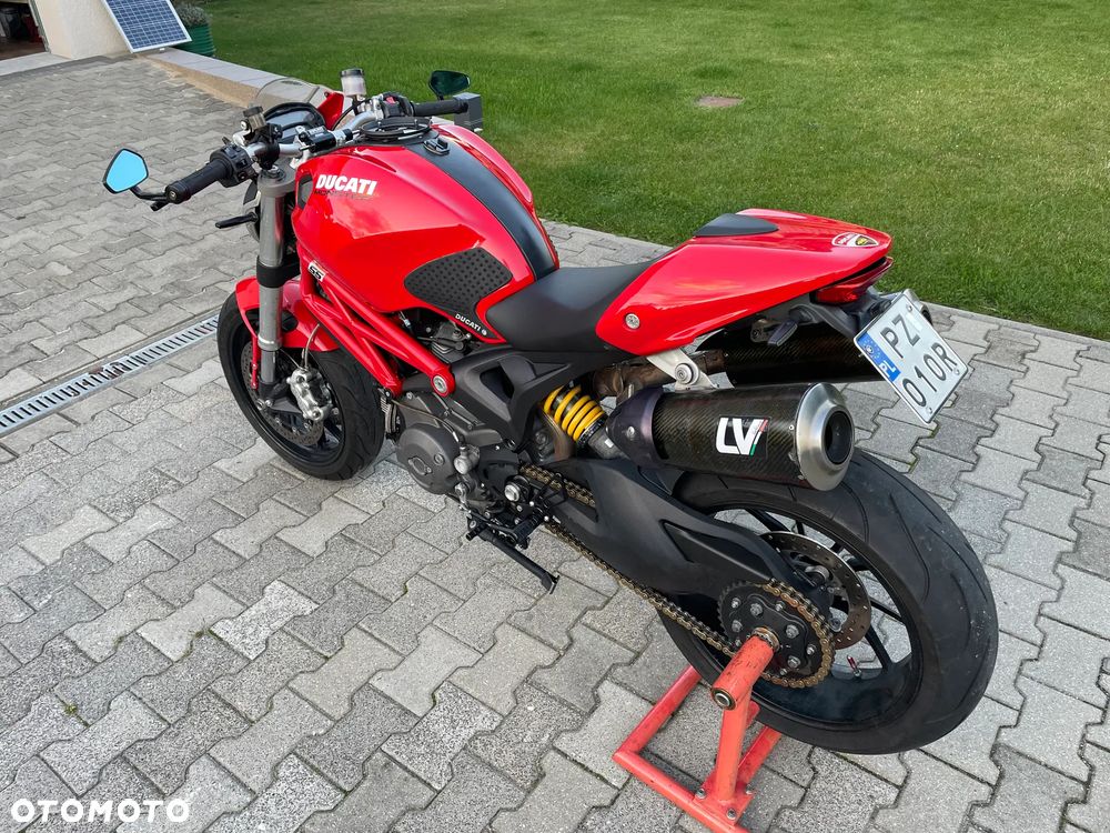 Ducati Monster - 4
