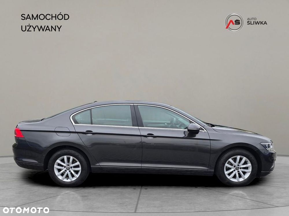 Volkswagen Passat 2022