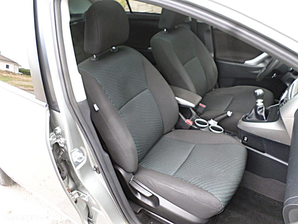 Toyota Verso 1.8 5-Sitzer Executive - 26