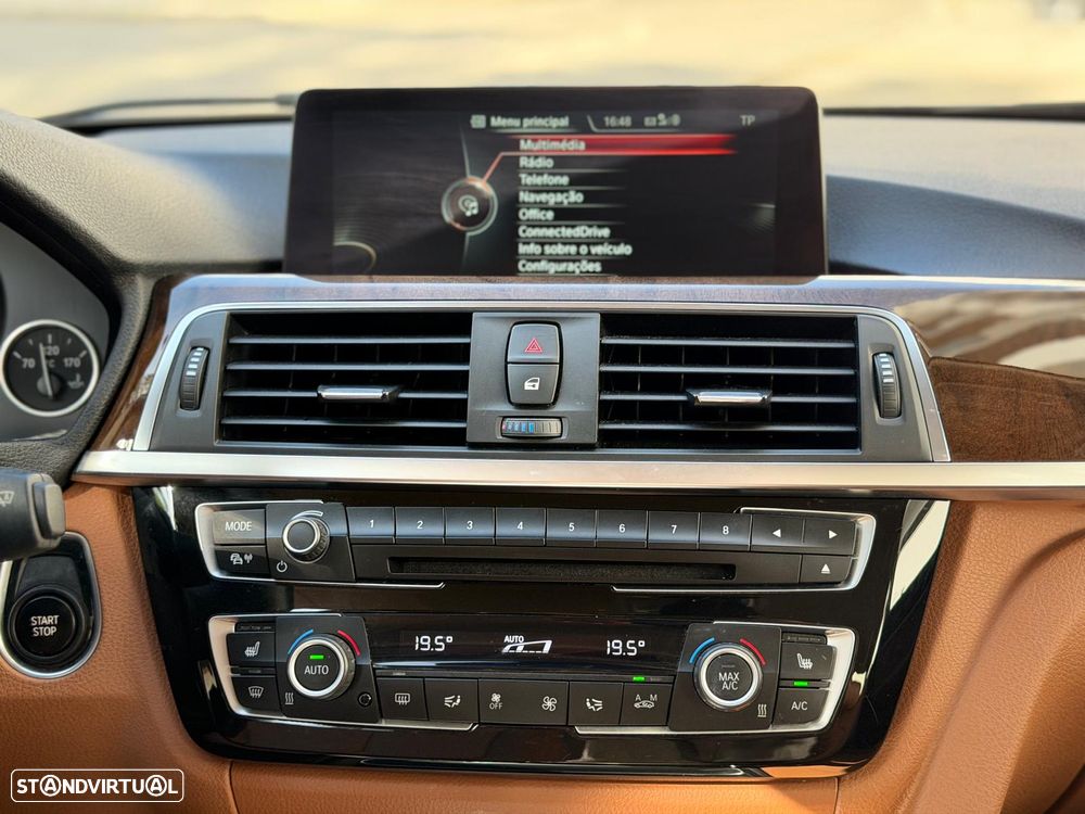 BMW 330 e iPerformance Line Luxury - 28