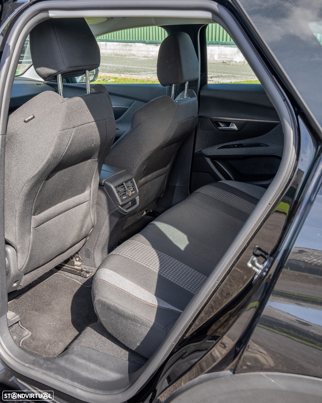 Peugeot 3008 BlueHDi 130 Stop & Start EAT8 Active Pack - 28
