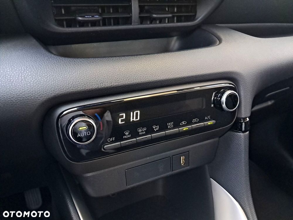 Toyota Yaris Hybrid 1.5 Comfort - 24