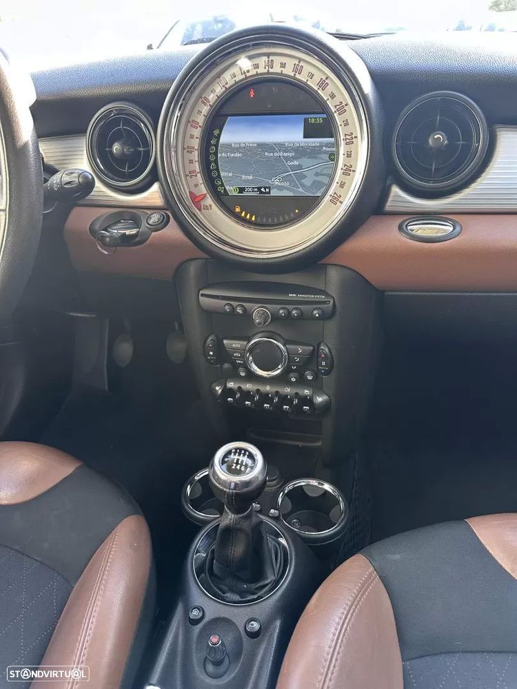 MINI 3 Portas Cooper D - 26