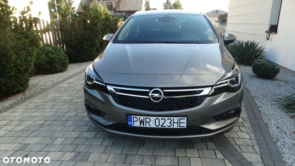 Opel Astra 2017 photo 2