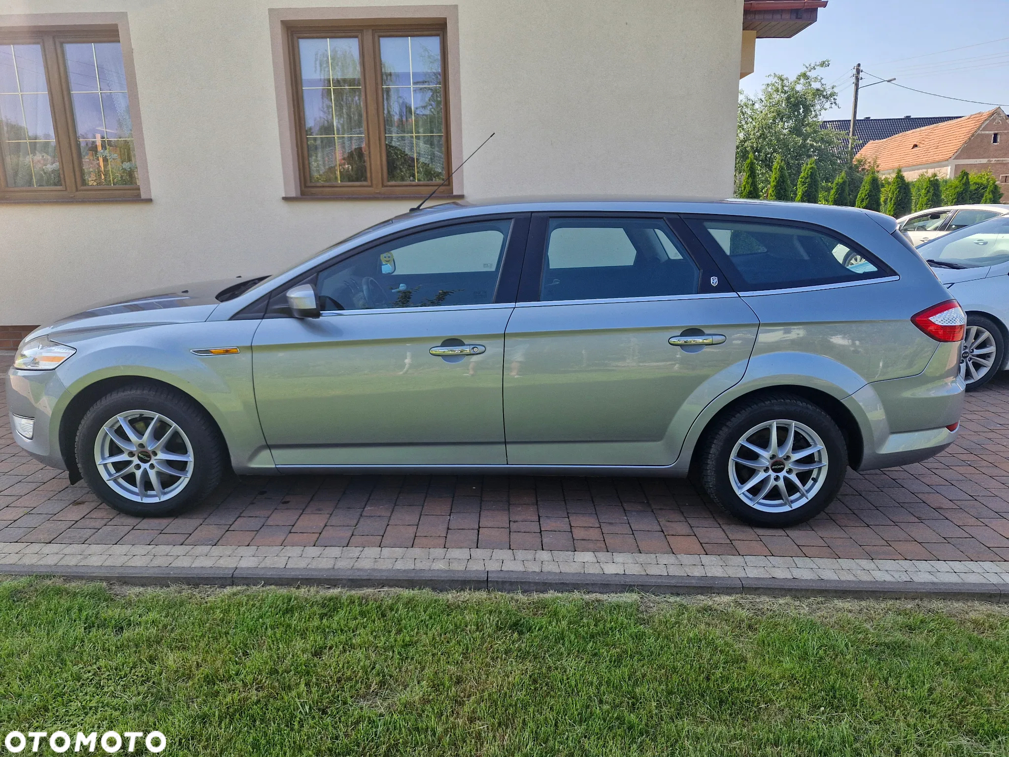 Ford Mondeo 2.0 FF Titanium - 10