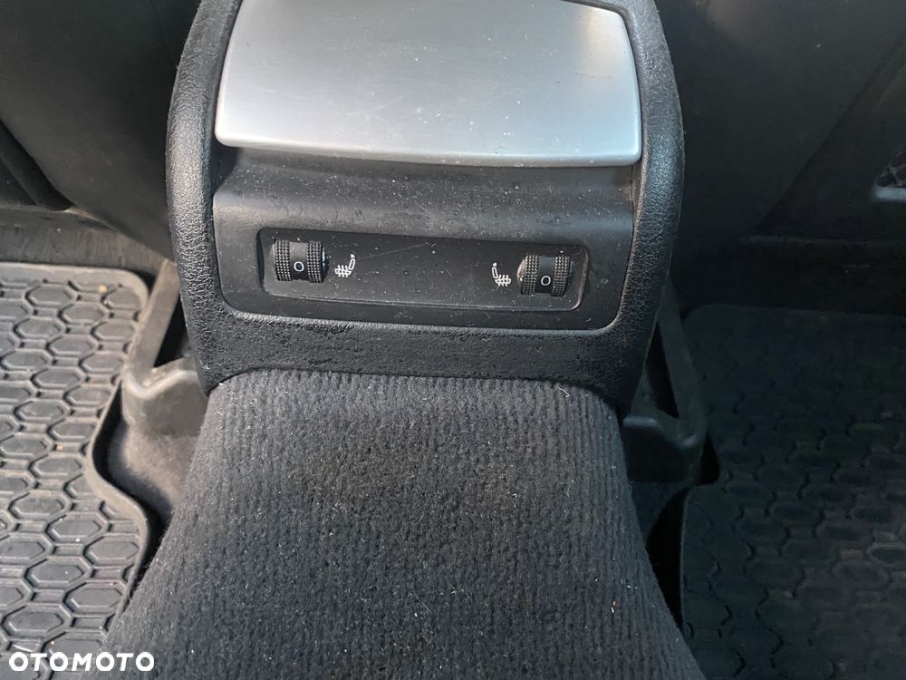 Audi A4 - 24