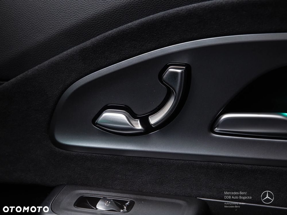 Mercedes-Benz CLA 220 mHEV 4-Matic 8G-DCT - 11