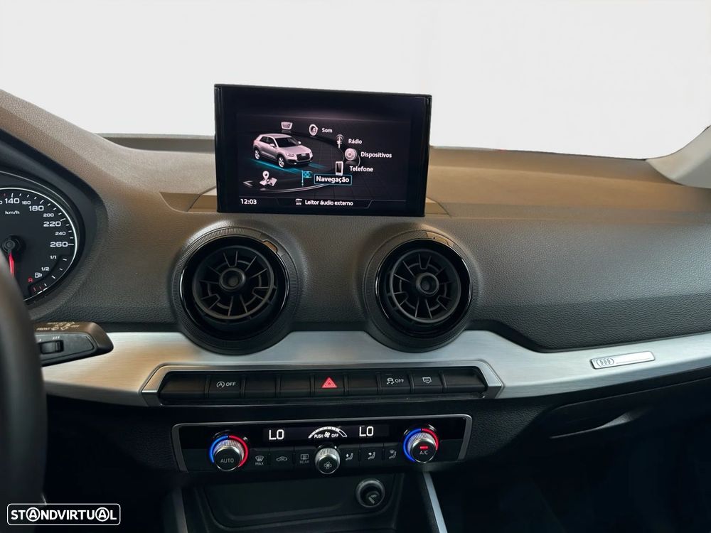 Audi Q2 1.0 TFSI Design - 11