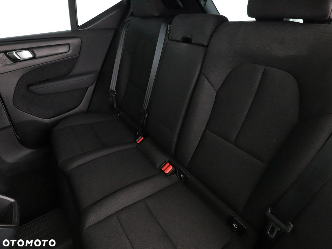 Volvo XC 40 T2 Momentum Core - 17