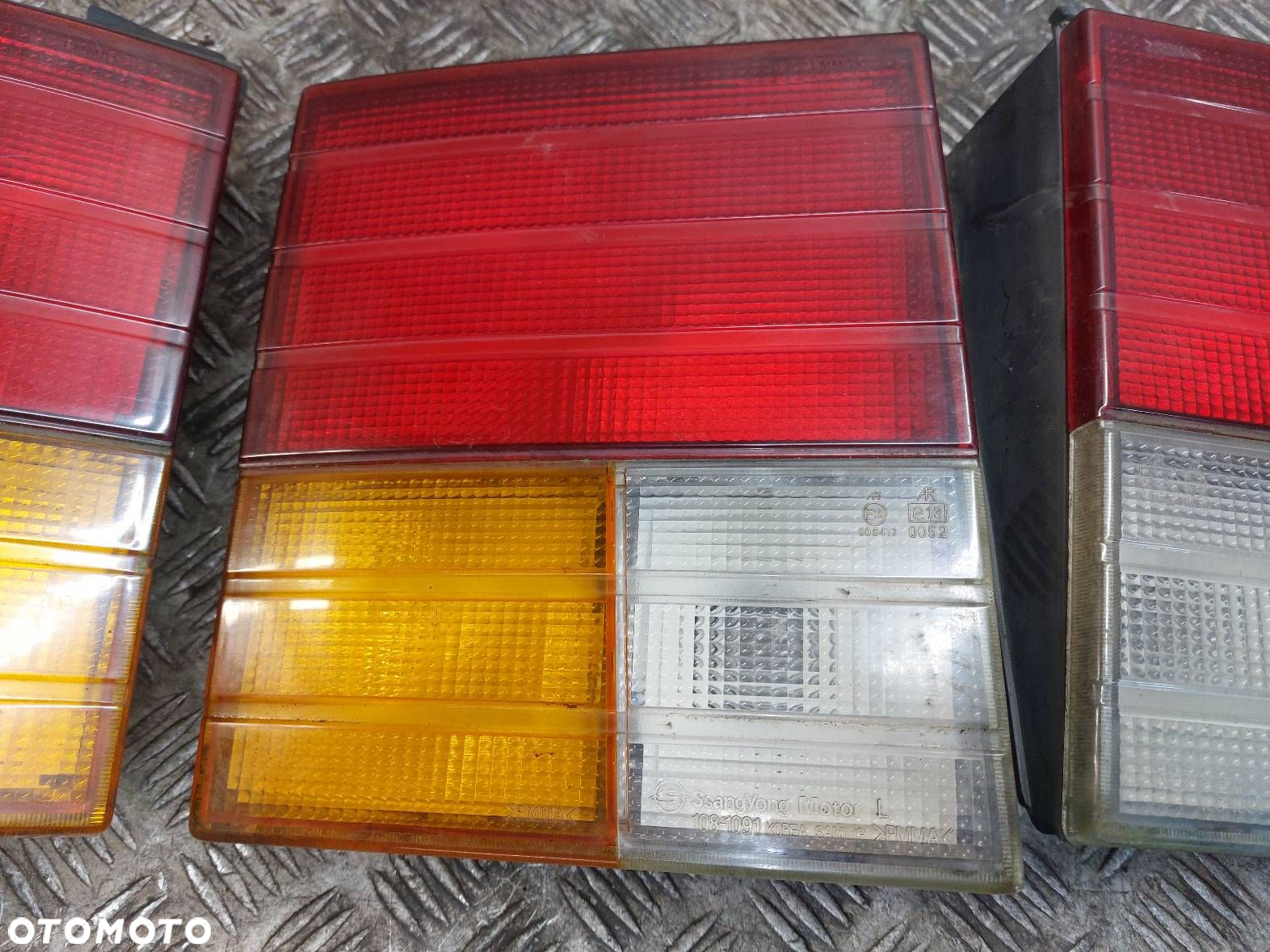 LAMPA LEWY TYŁ + PRAWY TYŁ KOMPLET SSANGYONG MUSSO - 3